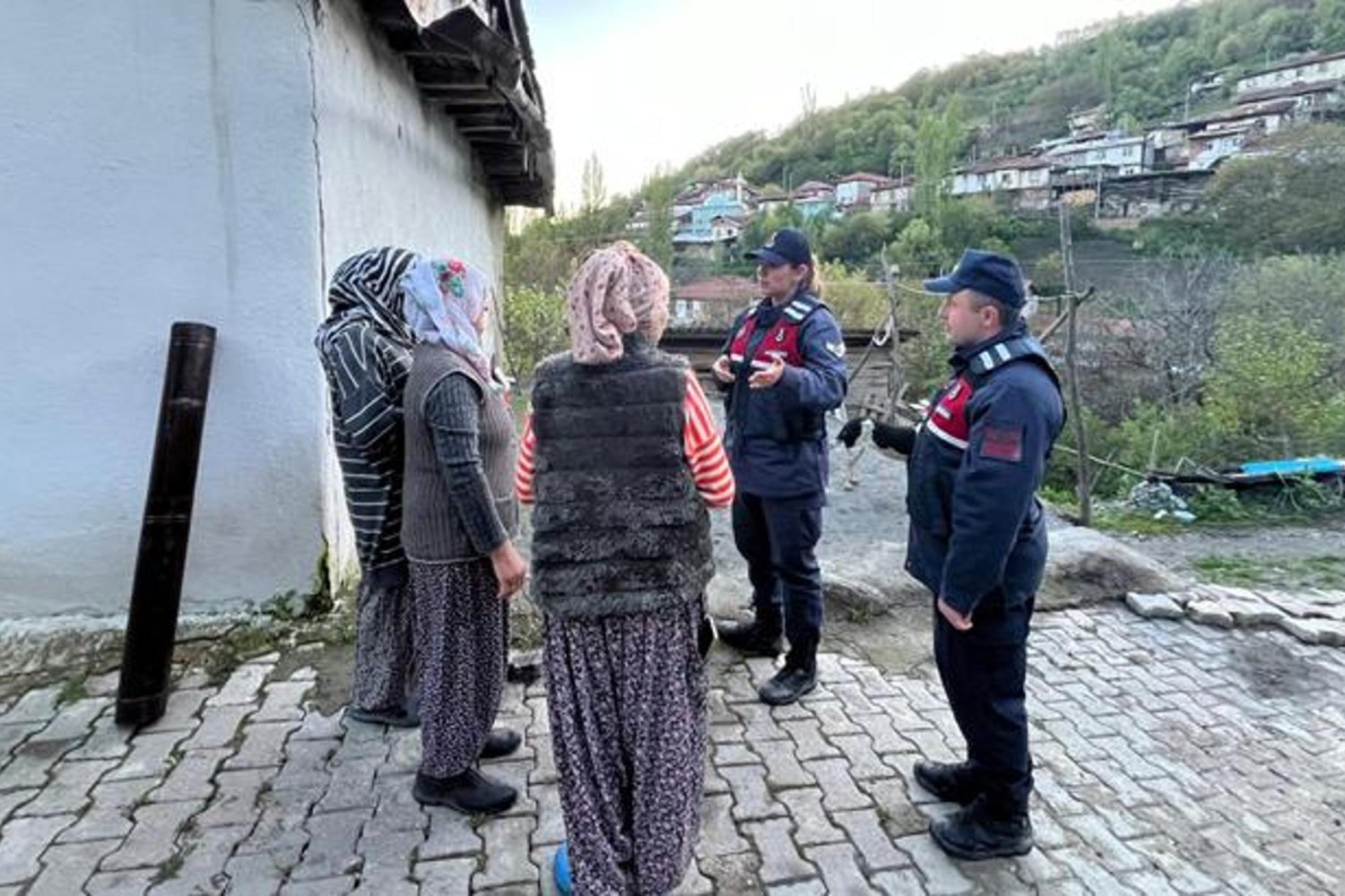 Tokat'ta Sağanak Yağışlar Toprak Kaymasına Neden Oldu! Köy Tahliyesi Devam Ediyor