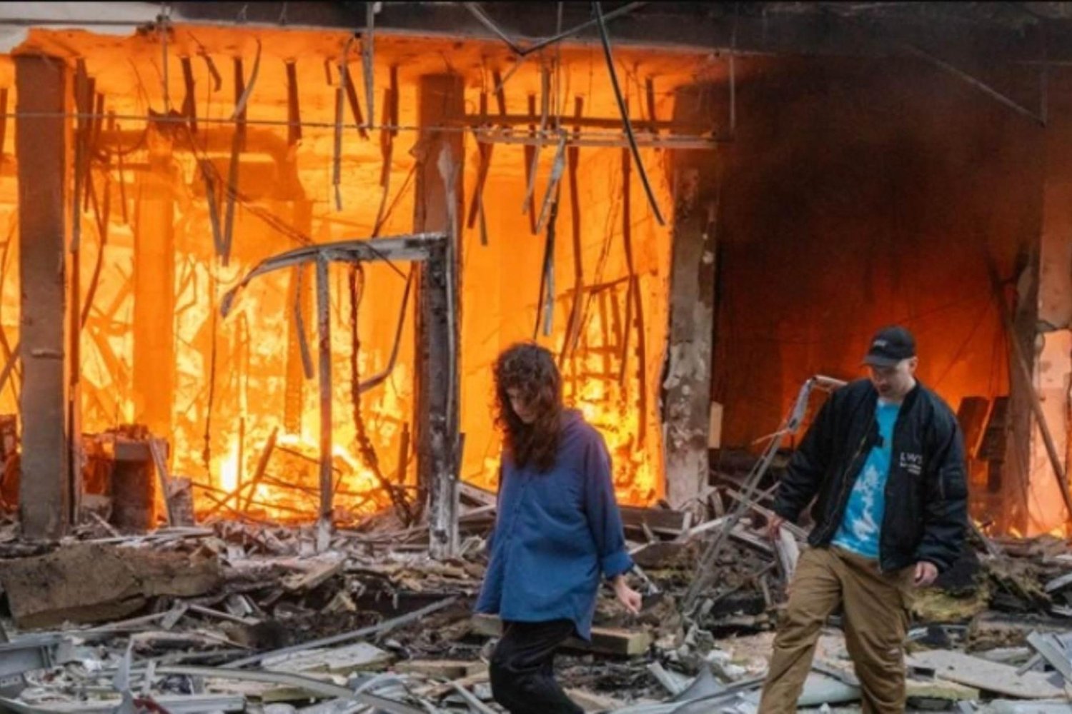 Kiev'e Rusya Saldırısı: Çok Sayıda Yaralı ve Hasar Var