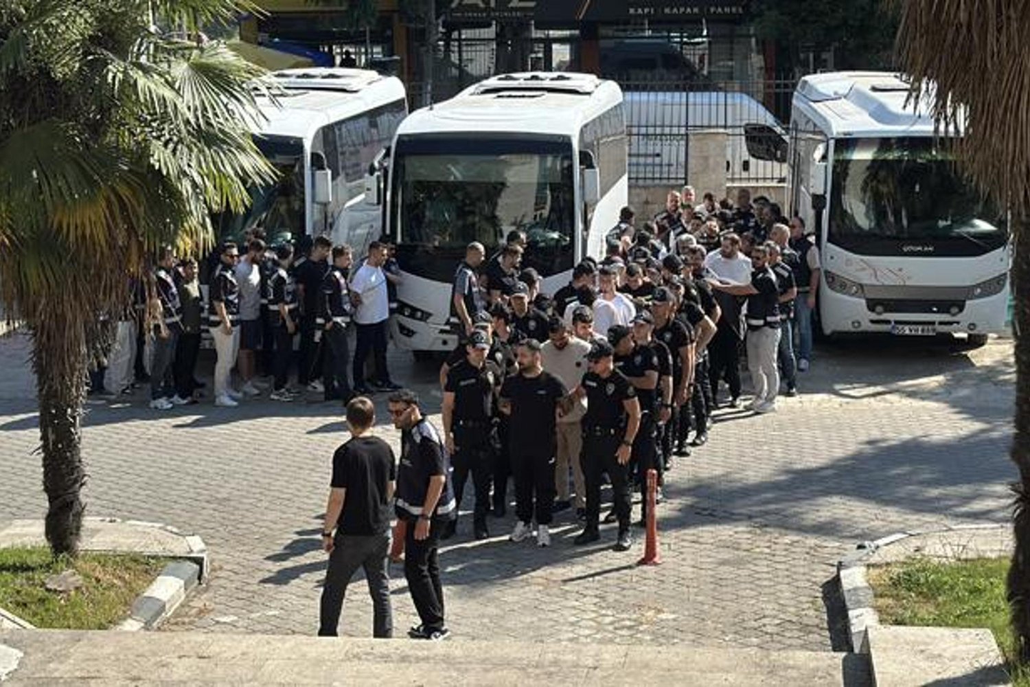 Samsun ve 7 İlinde Yasa Dışı Bahis Operasyonu: 52 Gözaltı!