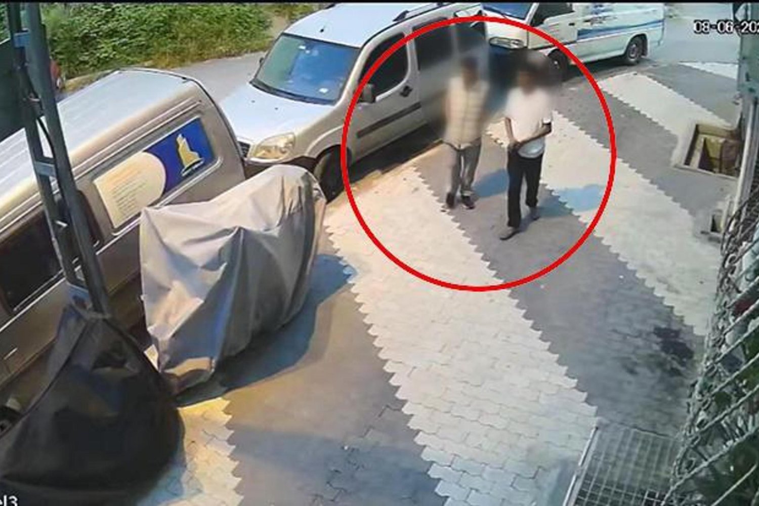 İstanbul'da Minibüs Hırsızlığı: Çocuklar Arasında Fethetmişler!