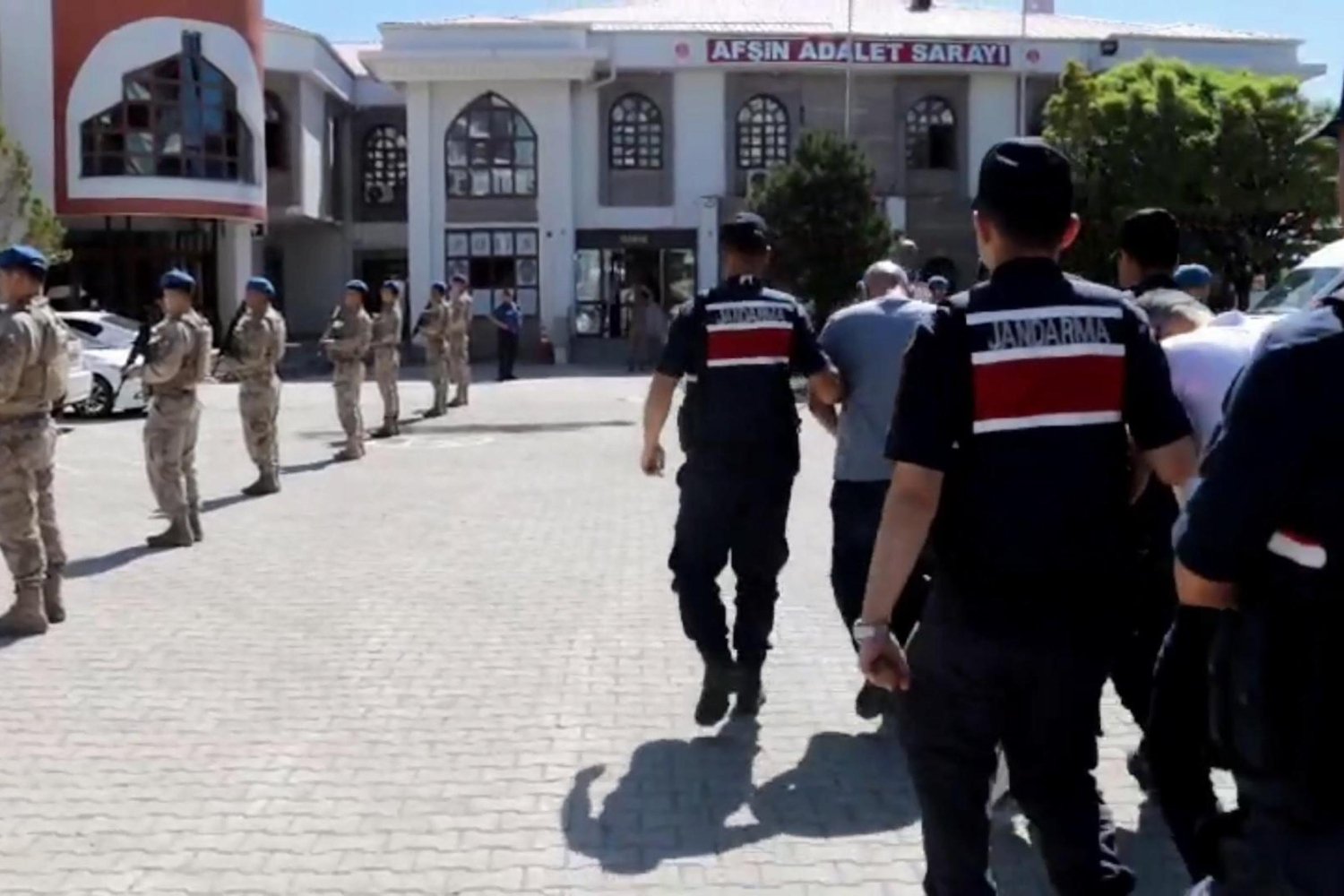 Yasa Dışı Bahis Operasyonu: 42 Şüpheli Gözaltında, 38'i Tutuklandı