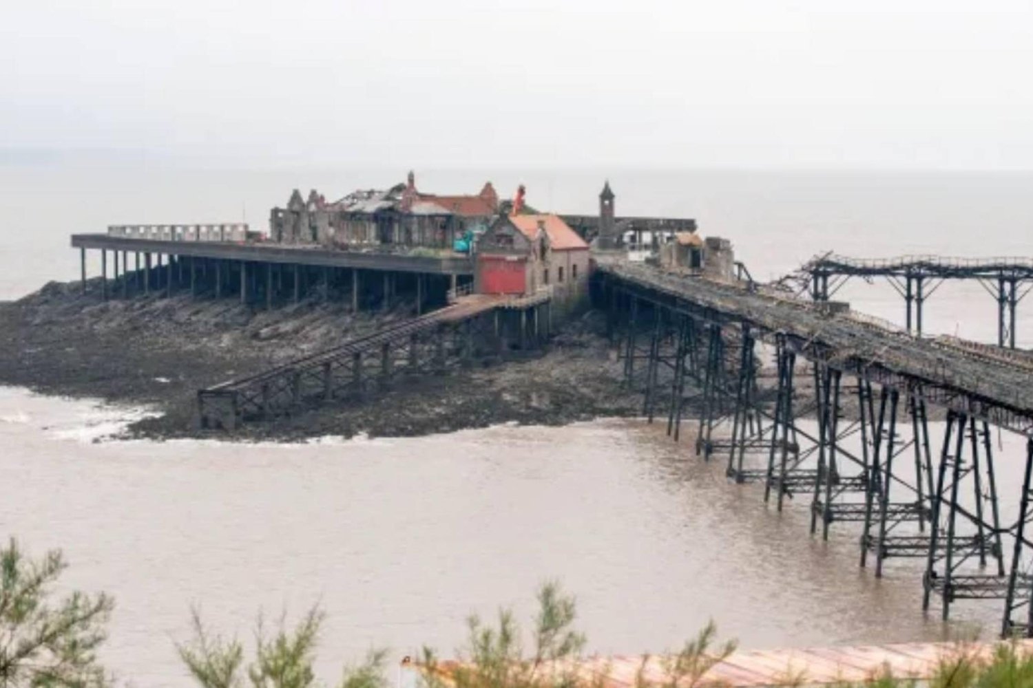 İngiltere’nin Tarihi Birnbeck Pier Yeniden Canlanıyor: 2027’DE Açılması Planlanıyor