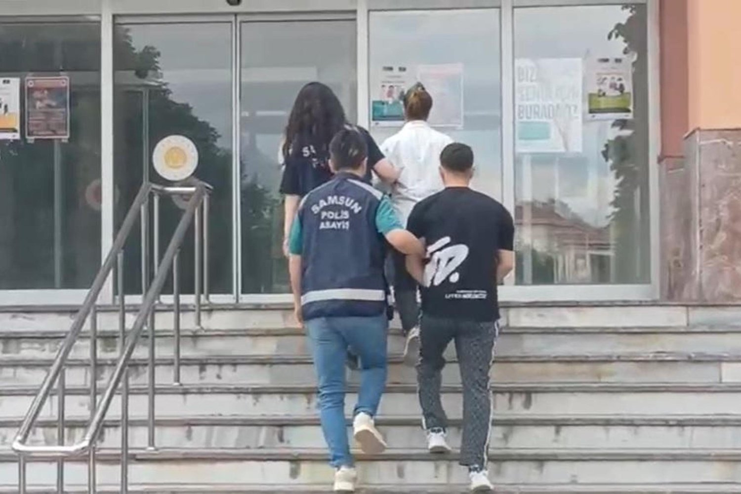Vezirköprüde Hırsızlık Şüphelileri Yakalandı, Milyonlarca Değerinde Eşya Gasp Edildi