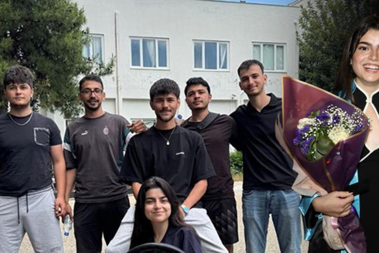 Otomotiv Sektorunda Kadın Temsili Artıyor: Bahar Topcu Mezuniyet Coşkusunu Paylaştı