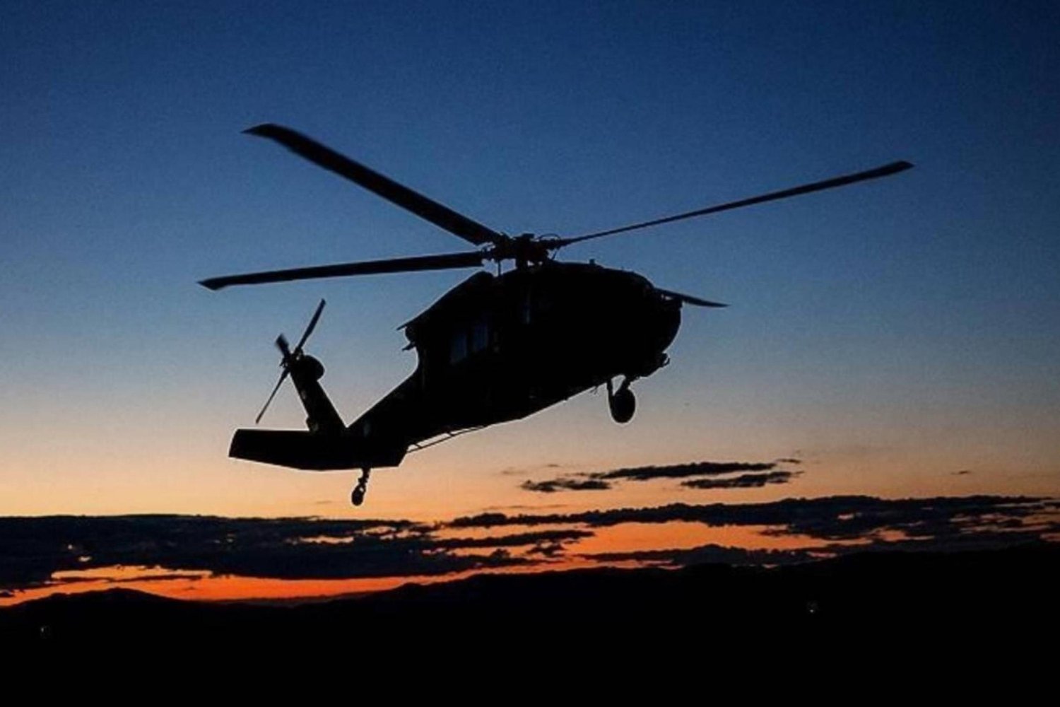 ABD'de Helikopter Kazası: 4 M müsretbat Güvende