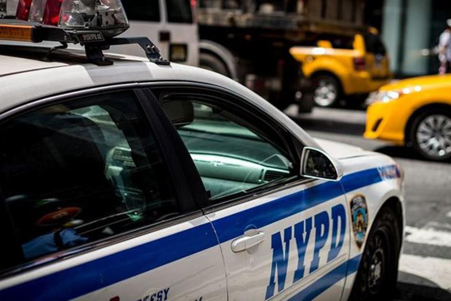 New York Times Meydanı'nda Silah Olayı: Kimse Yaralanmadı, Şüpheli Gözaltında