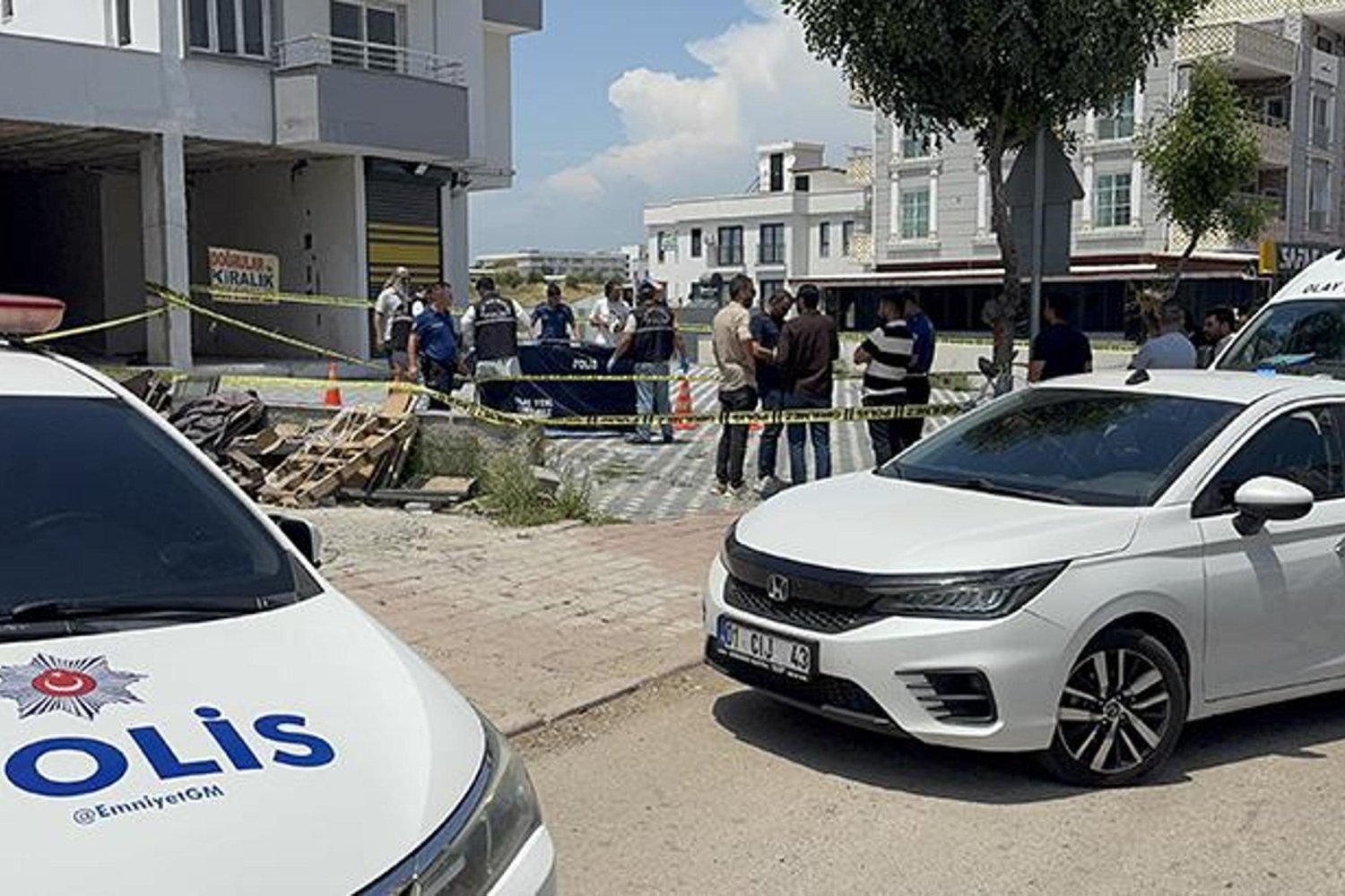 Adana'da Aile İçi Cinayet: Baba, Oğlunu Tabancayla Vurdu