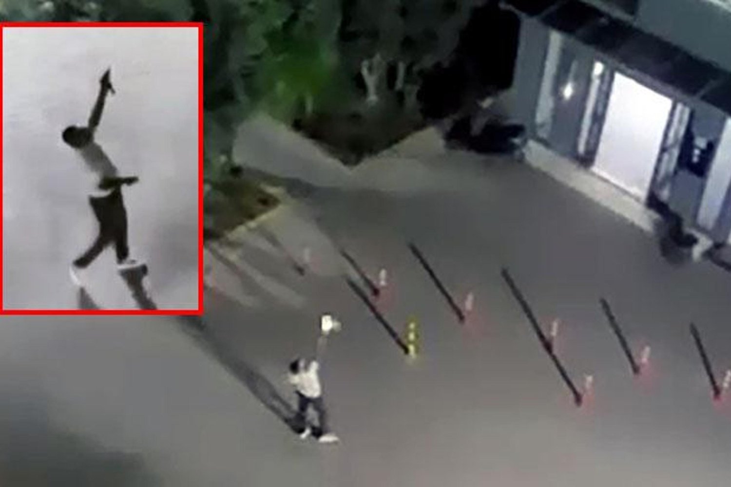 Adana'da Sokak Ortasında Silahlı Çıplak Kavga Güvenlik Kamerasında