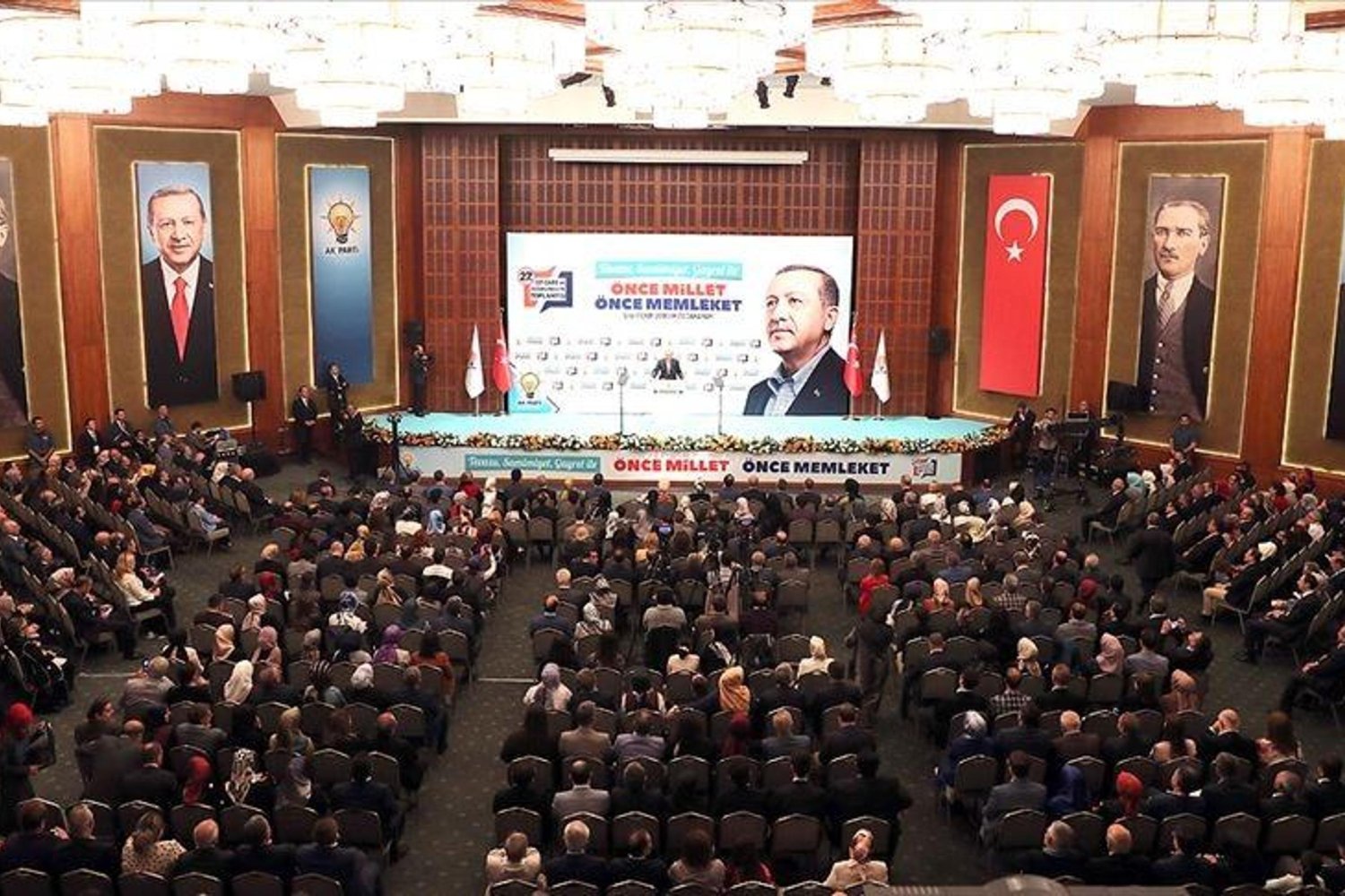 AK Parti Kampı: Erdoğan'la Open Air Etkinlik ve Stratejik Oturumlar