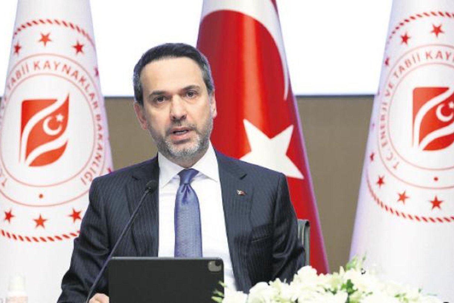 Enerji ve Tabii Kaynaklar Bakanlığı'ndan Çevre Dostu Adımlar: 7.62 Milyar Liralık Tasarruf ve Yenilenebilir Enerji Kazanımları