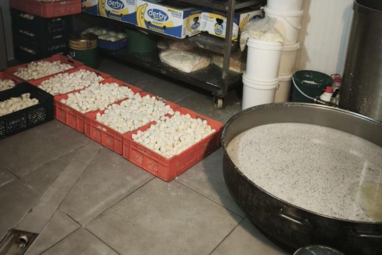 Ankara'da Bozuk Süt Operasyonu: 9 Ton Ürün İmha Edildi