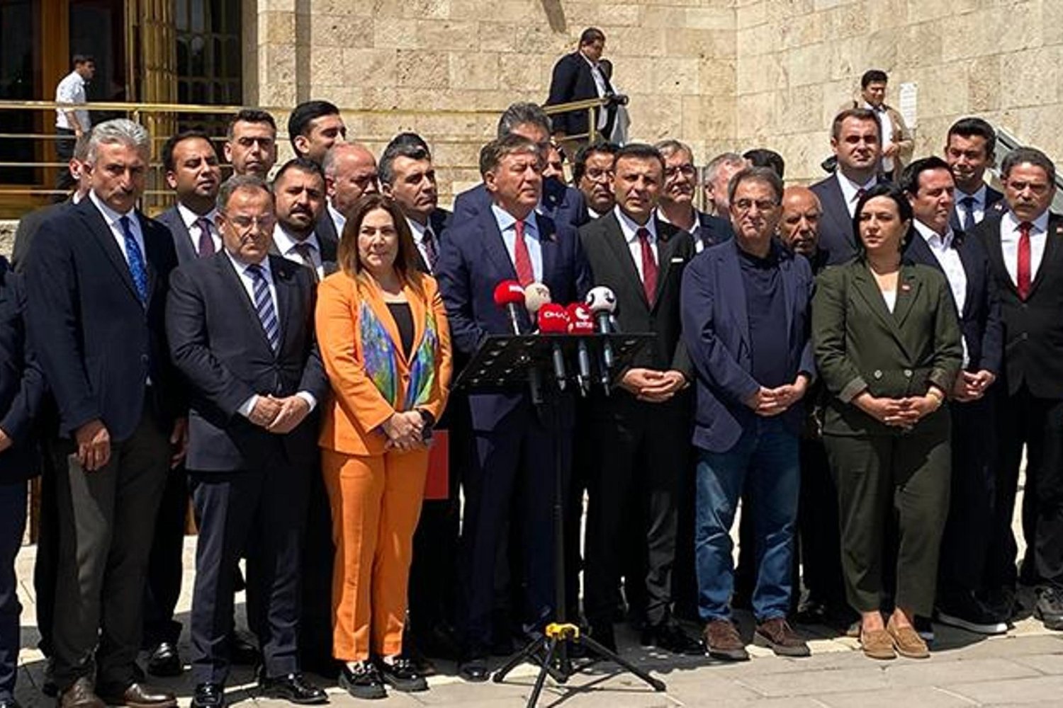 CHP'den Ortak İcraat: Kurultay ve İktidar Yürüyüşü İçin Gün Sayımı