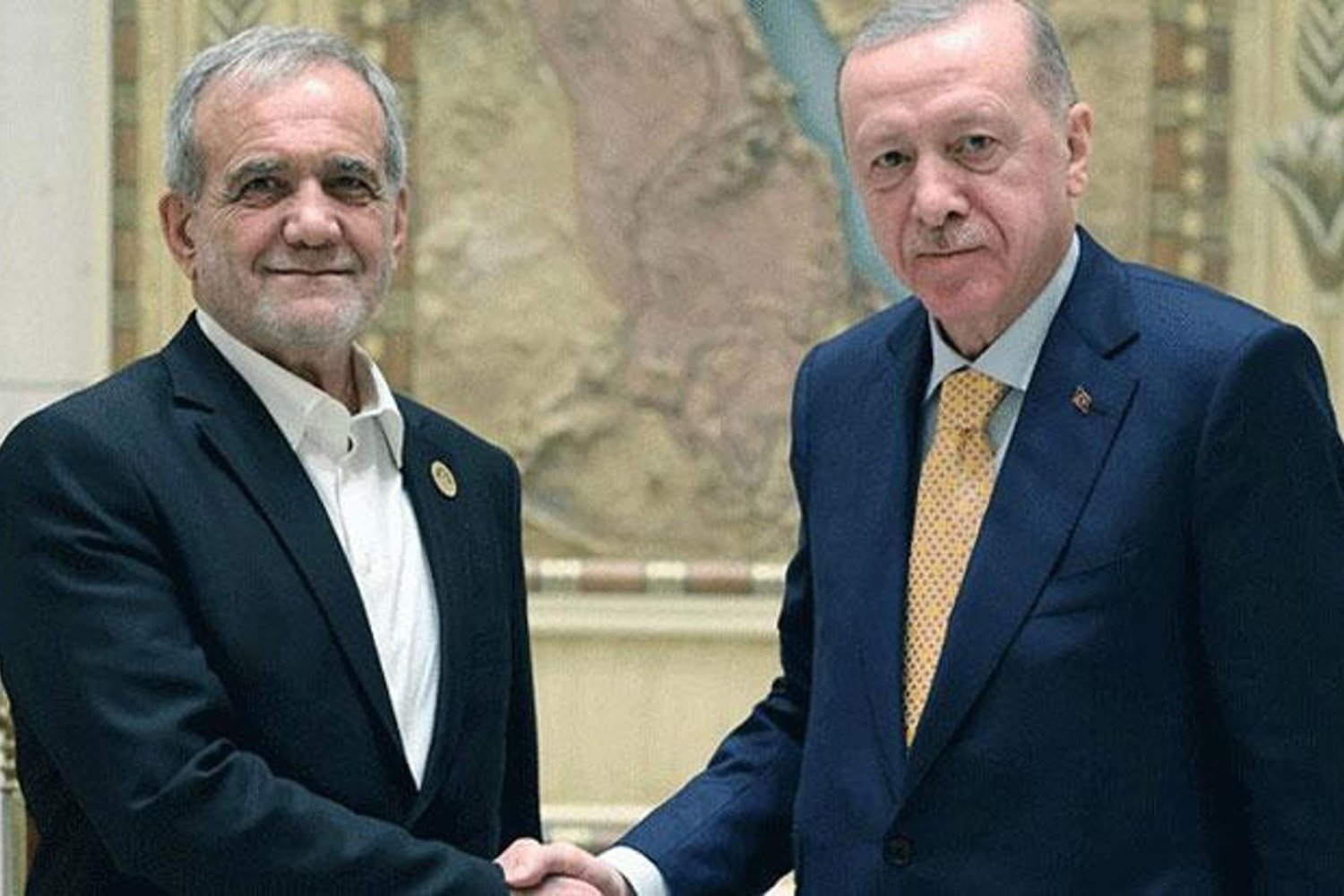 Türkiye-İran Zirvesi: Erdoğan ve Pezeşkiyan Bölgesel ve Ekonomik İşbirliğini Masaya Yatırdı