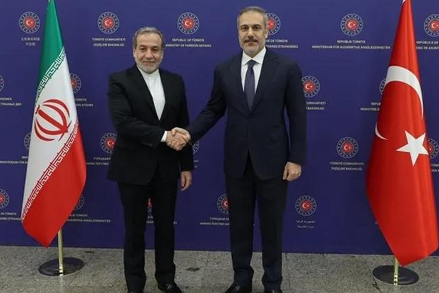 Dışişleri Bakanı Fidan'dan İran Dışişleri Bakanı Arakçi ile Kritik Telefon Görüşmesi