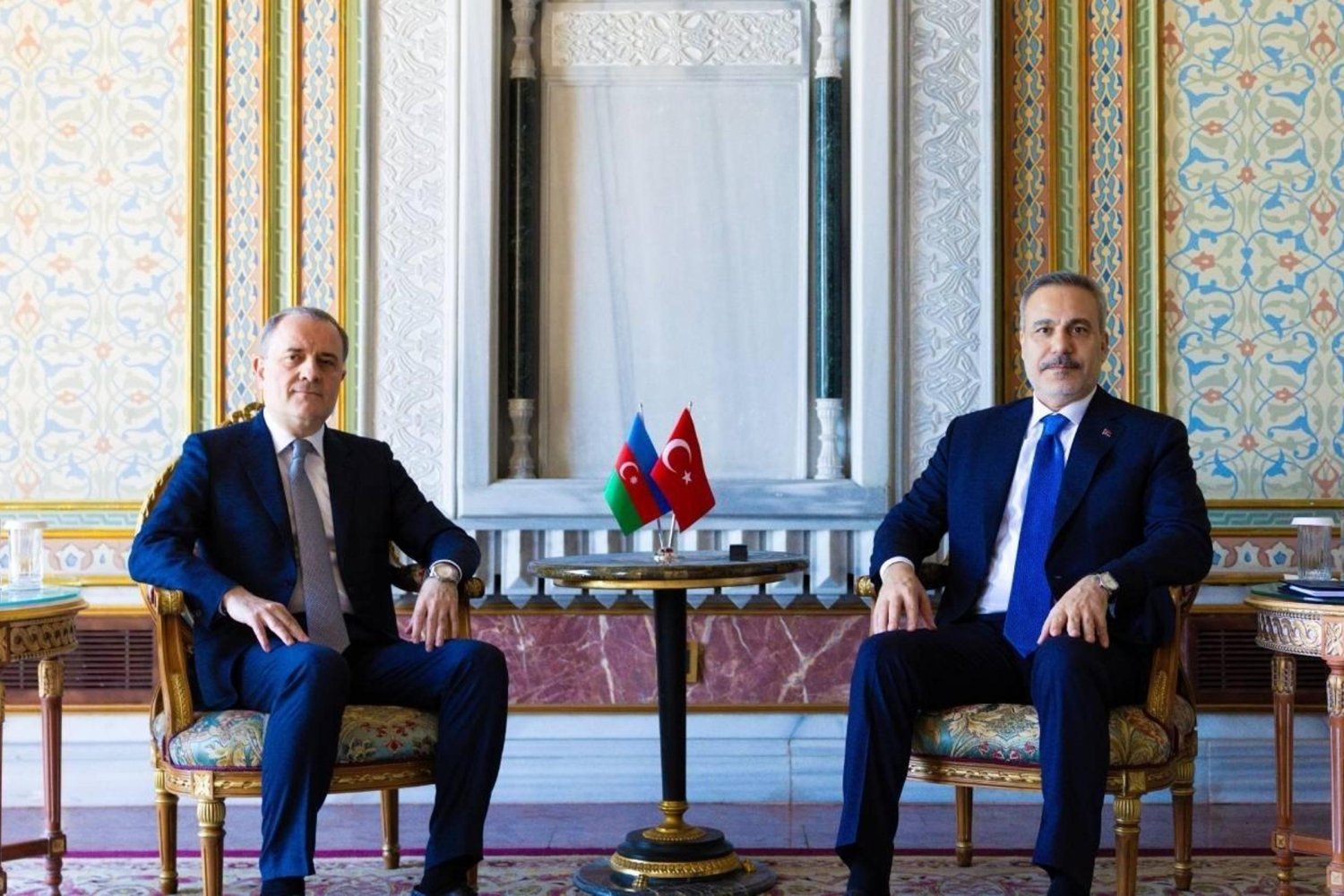 Japonya'da Ayı Alarmı: Şehir Merkezine İndi, 94 Okul Kapatıldı!