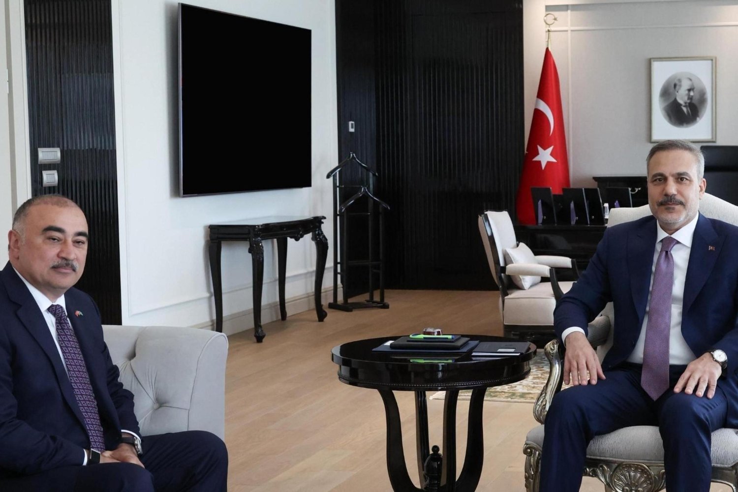 İran'ın Vurduğu ABD Uçağı Pilotundan Şok Açıklama: Denizanası Gibi Uçtuk