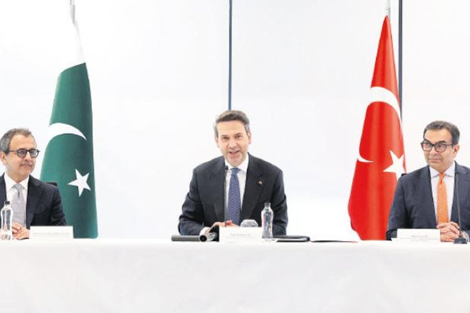 Enerji İşbirliği: Türkiye-Pakistan Enerji Anlaşmalarıyla Güçlenecek