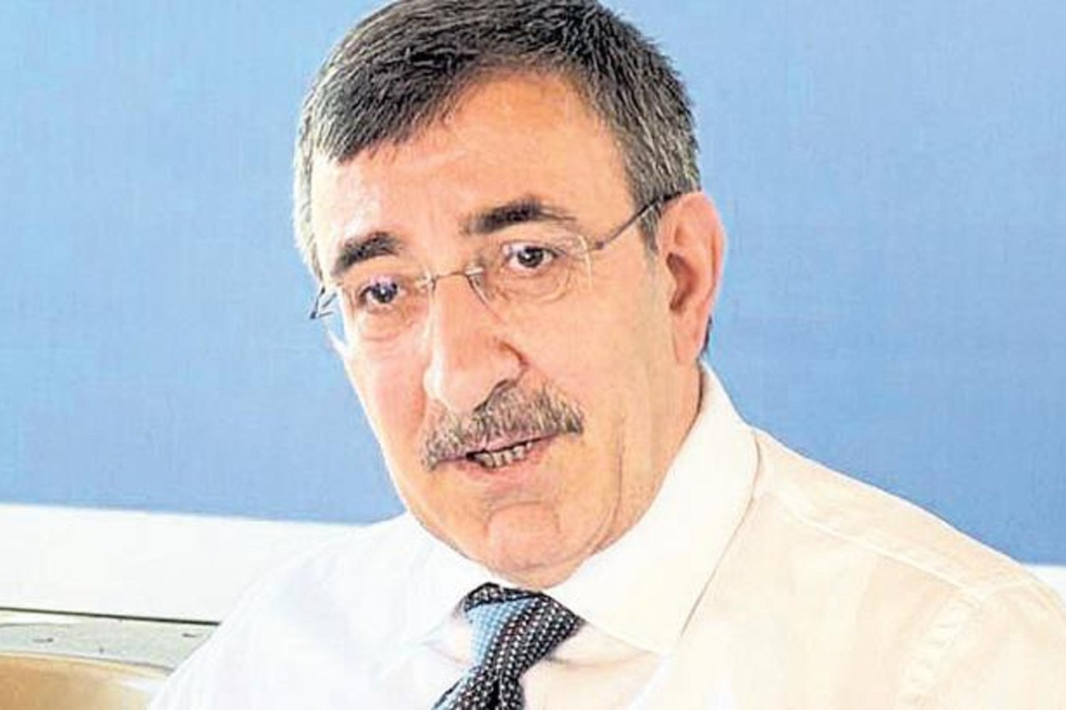 Türkiye'de Güncel Politika ve Ekonomik Gelişmeler: Erdoğan'dan EMEKLİ Maaşı ve Yüksek Öncelikli Yasa Çalışmaları