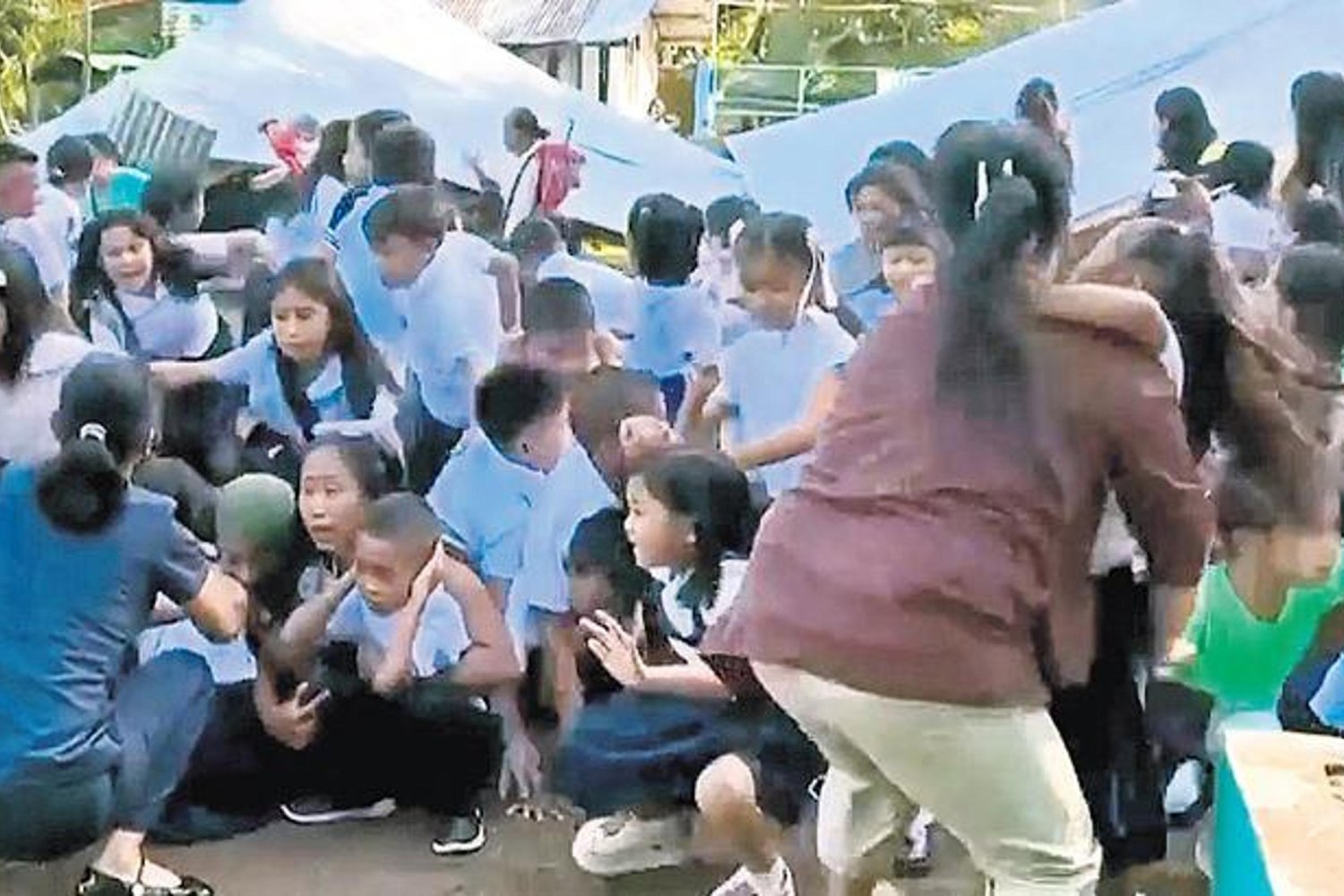Filipinler’de 7.8 Büyüklüğünde Deprem ve Tsunami Felaketi: Can Kaybı ve Hasar Çok Yüksek