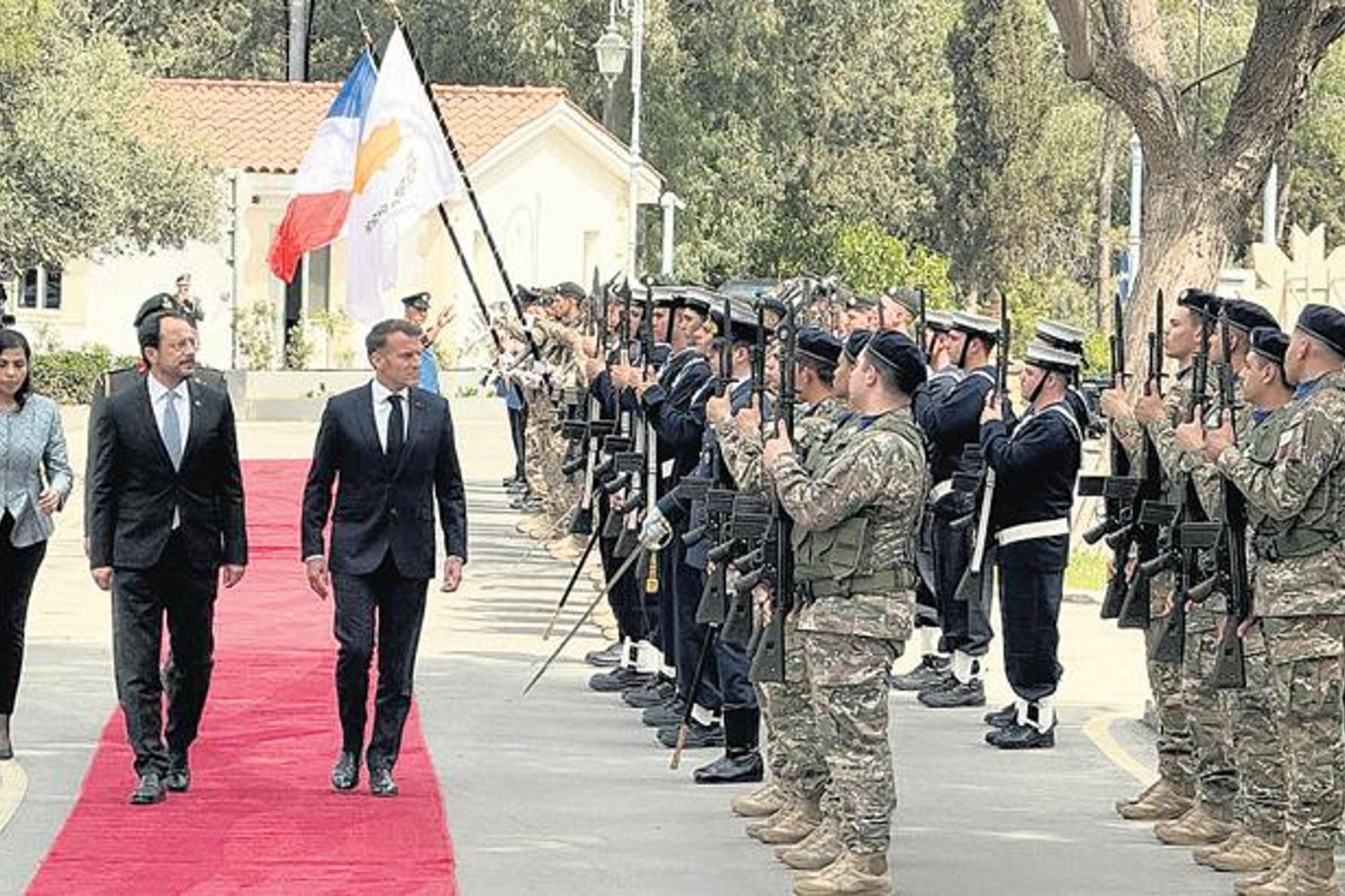 Kıbrıs'ta Gerilim Artıyor: Fransa ve GKRY Arasında Kritik Askeri Anlaşma