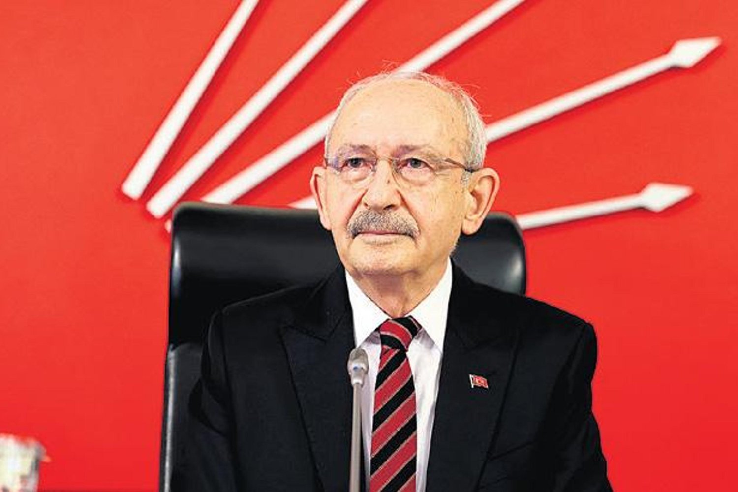 CHP'de Kurultay Krizi: Kılıçdaroğlu ve Özel Sözleriyle Sular Durulmuyor