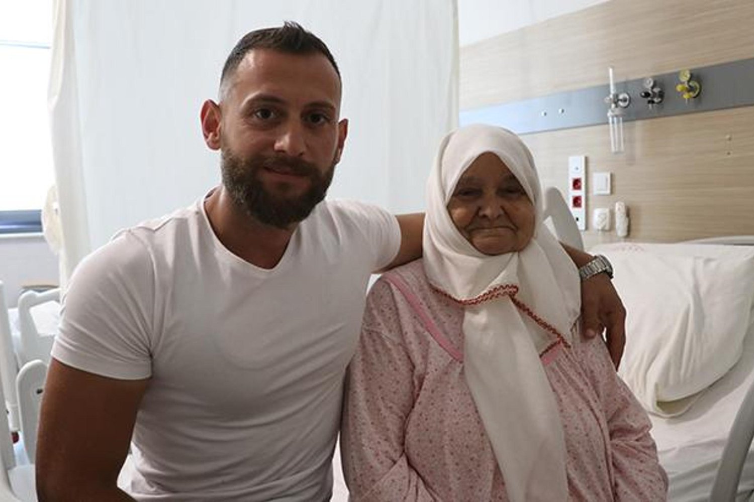 Yürekleri Sarsa Surpriz: Safra Kesesinde 3 Bin Taşla Şaşırtan Ameliyat