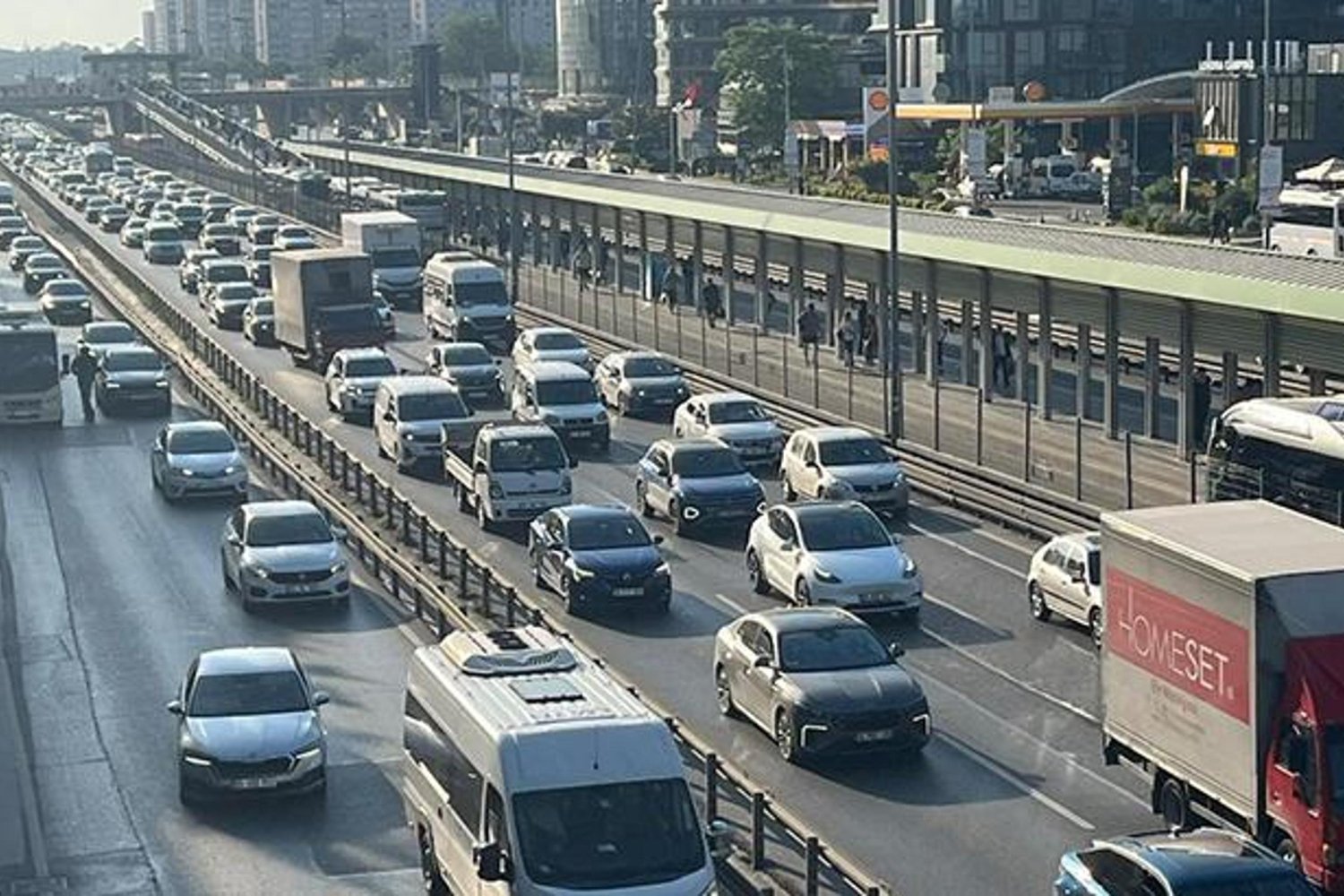 İstanbul Trafik Durumu Güncel: Yol Yoğunlukları ve Ulaşım Ağırlıkları