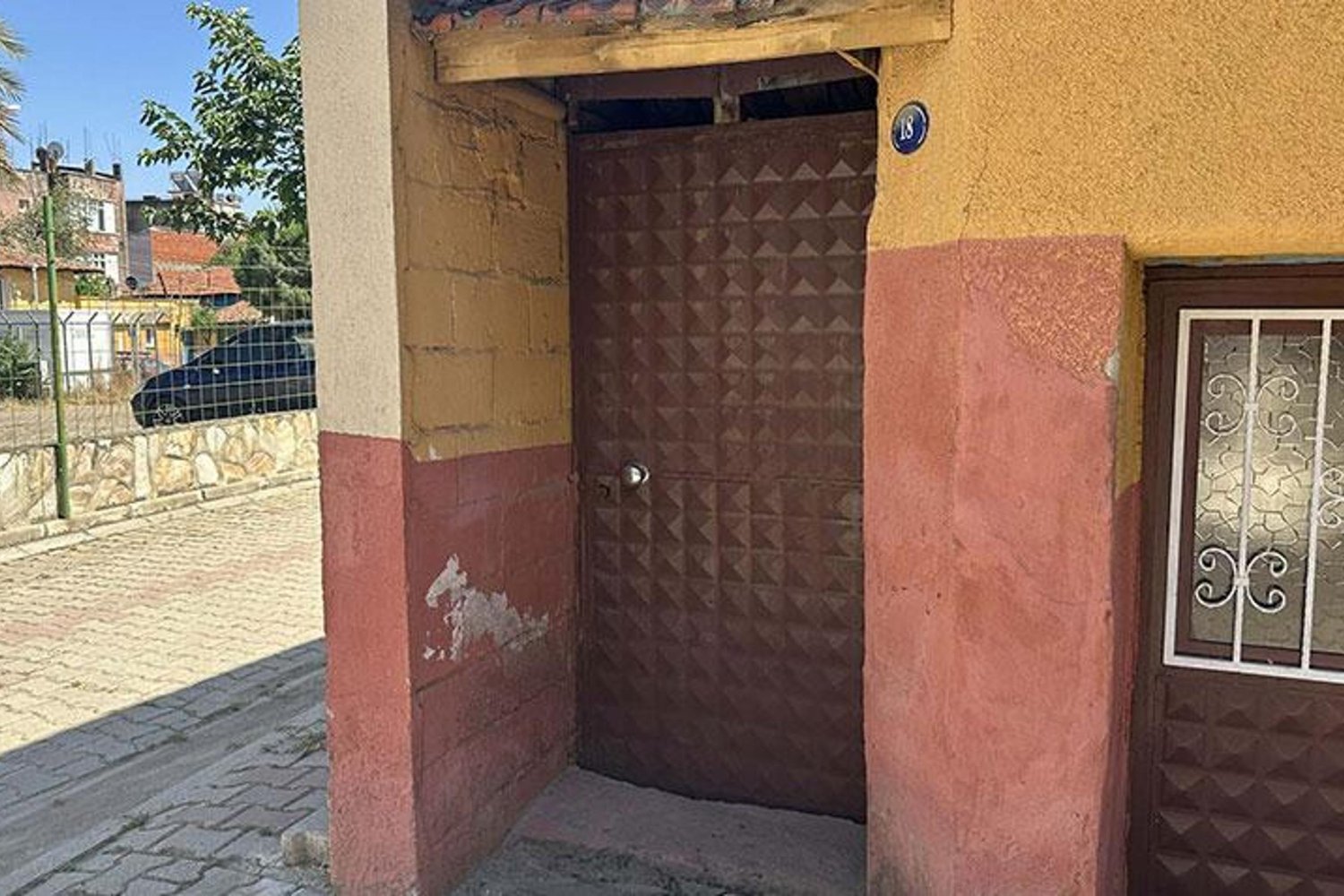 İstanbul'daki Gizemli Bebek Bırakma Olayı Birçok Soruyu Gündeme Getirdi