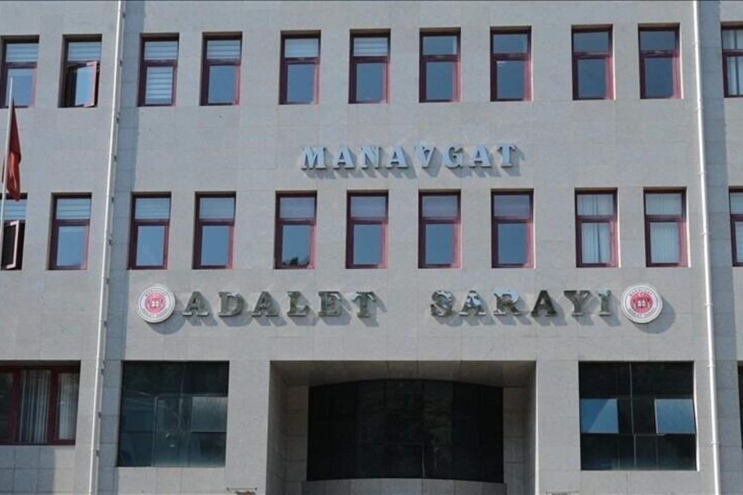 Antalya Manavgat'ta Yolsuzluk ve Rüşvet Operasyonu: 2 Yeni Tutuklama!