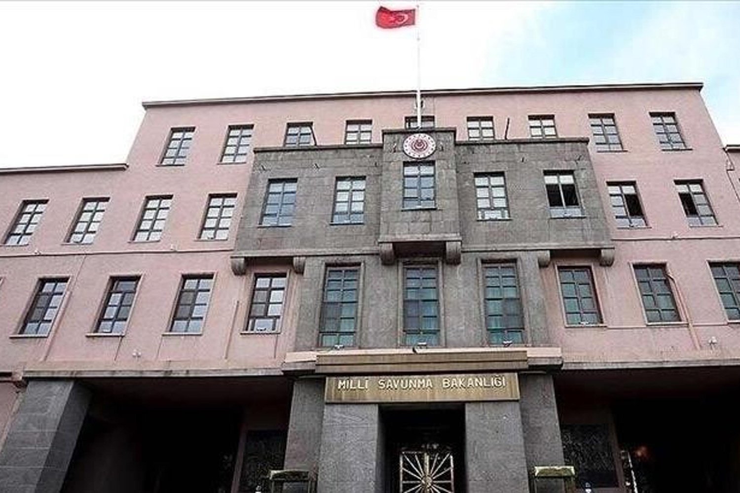 Akhisar Hava Meydanı Gelişiyor, Komutanlıkta Yeni Dönem Başlıyor