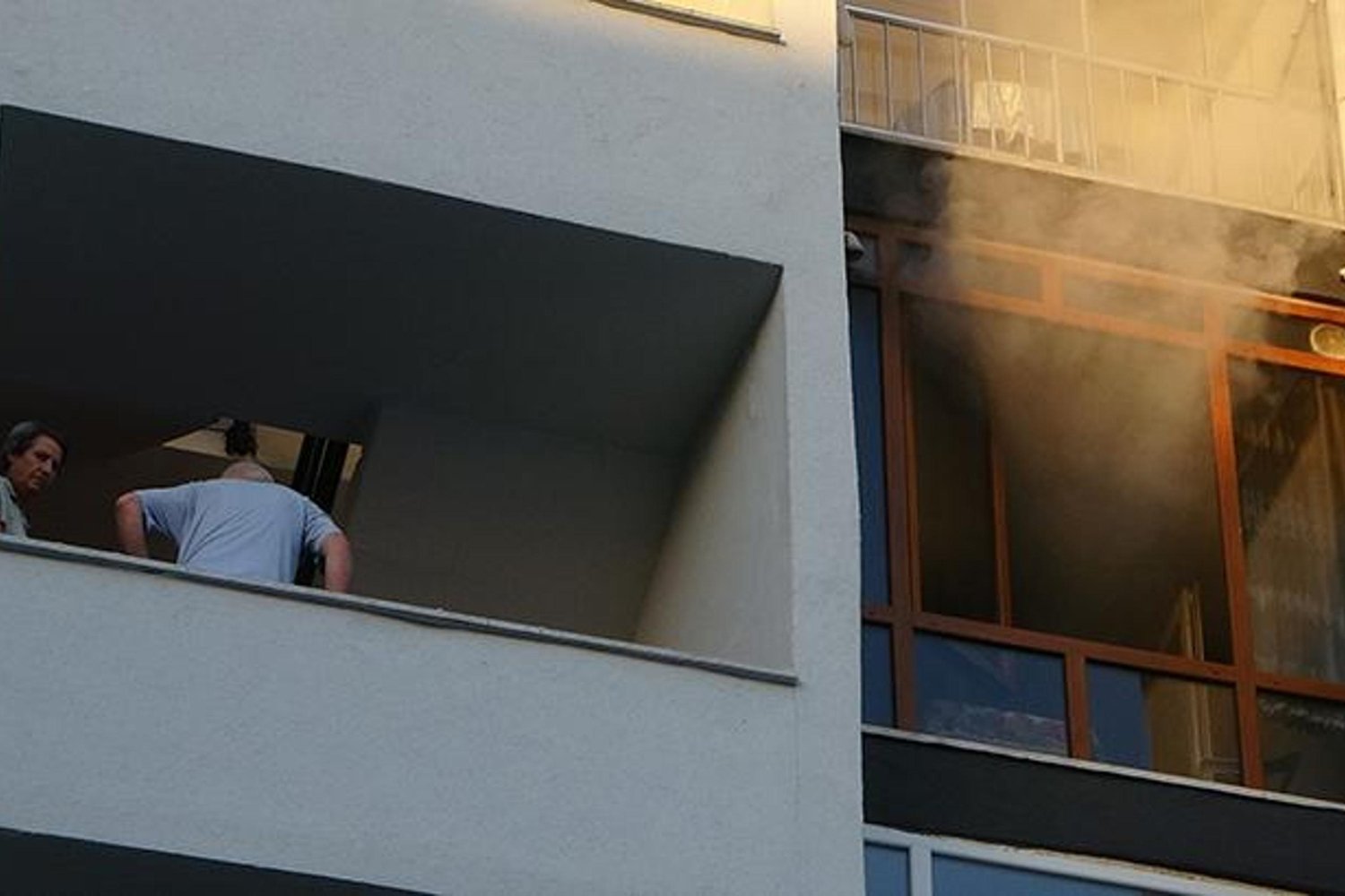Yangın Güvenlik İkazlarıyla Buluşuyor: Mutfağın Elektrik Kontağı Yangınıyla Sürpriz Çıkış