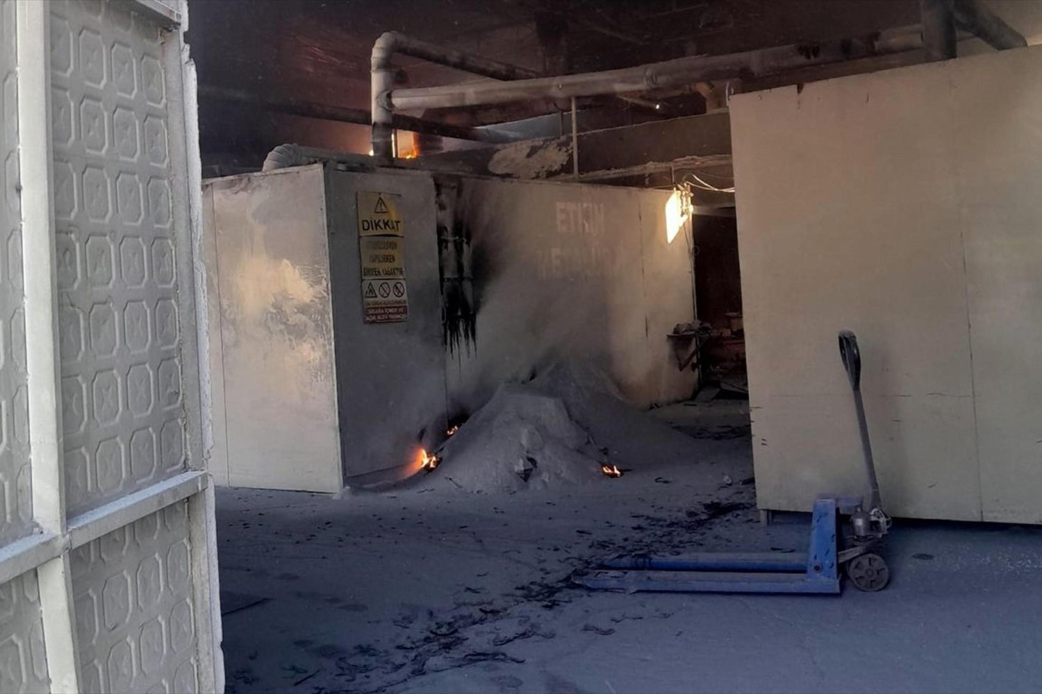 Gediz Alüminyum Tesisinde Patlama ve Yangın: Çok Sayıda Yaralı