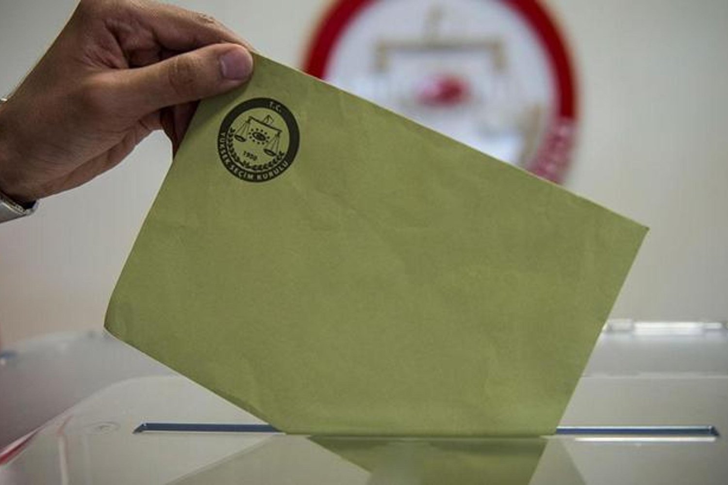 YSK Başkanı Serdar Mutta Seçim Sonuçlarını Açıkladı: Sorunsuz Tamamlandı
