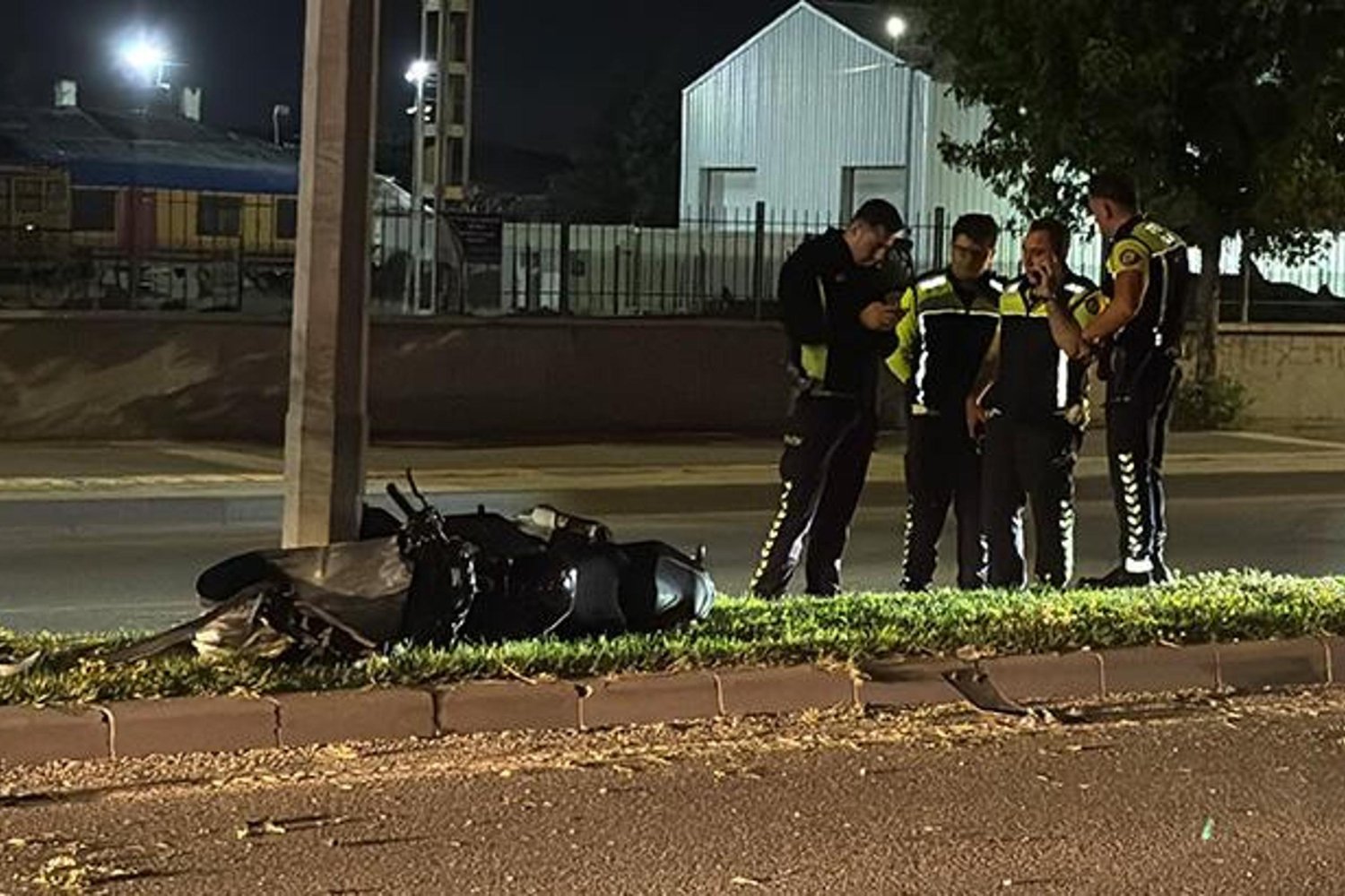 İşte Kazanın Detayları: Motosiklet Kontrolden Çıkarak Ağır Yaralandı