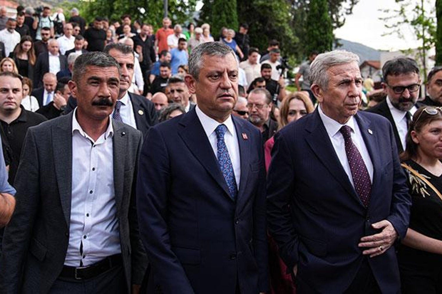 Manisa Başkan Ferdi Zeyrek'in Anısı Kalplerde Yaşıyor