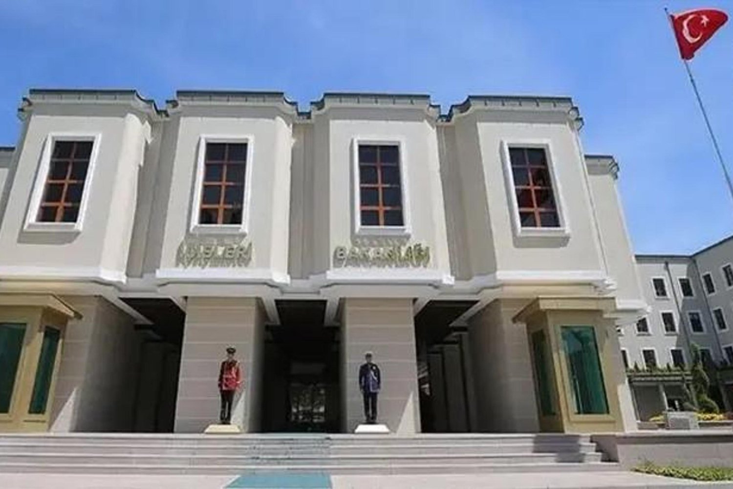 Görevden Uzaklaştırılan Belediye Başkanları Soruşturmada Tutuklandı
