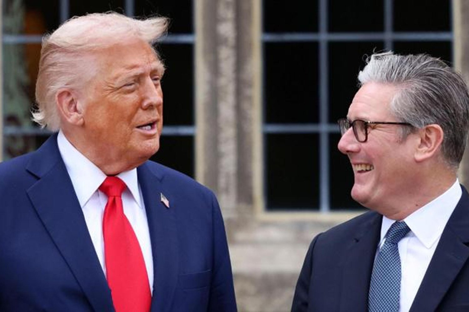 ABD Başkanı Trump'tan İngiltere Başbakanı Starmer'a Sert Eleştiri: Görevden Ayrılıyor