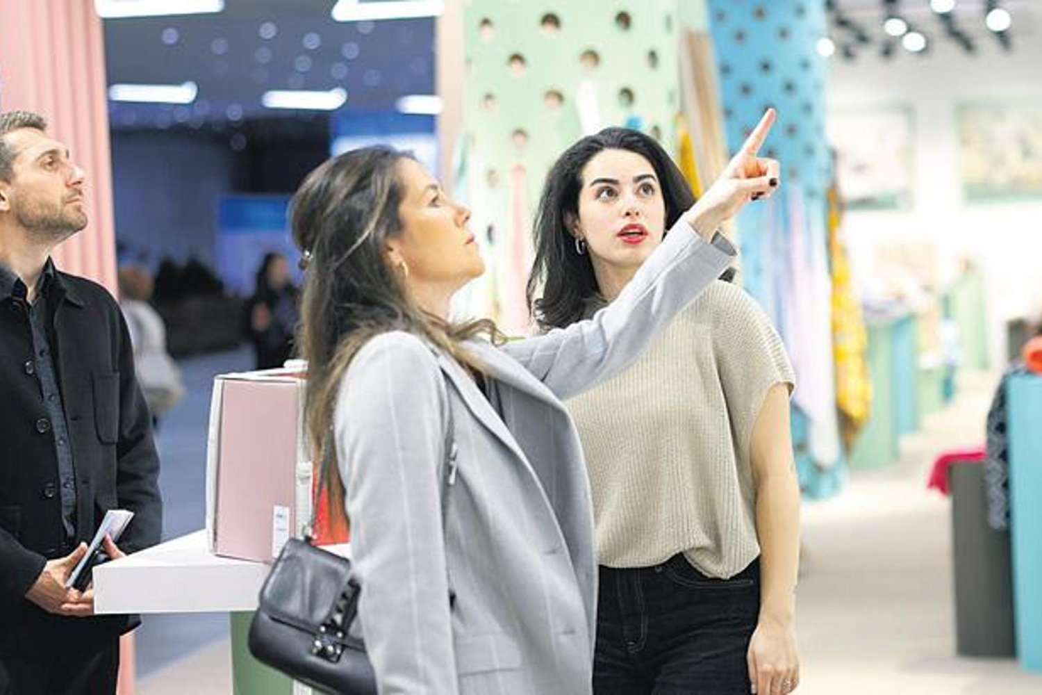 Türk Tekstil Fuarı Dünya Alıcılarını Kendine Çekti: Yenilikçi Koleksiyonlar ve İhracat Fırsatları