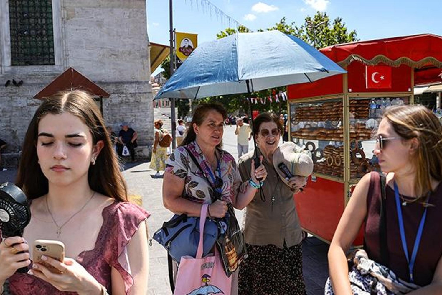Ağır Sıcaklar Geliyor! İstanbul ve Türkiye Genelinde 45 Derece Gözlemleniyor
