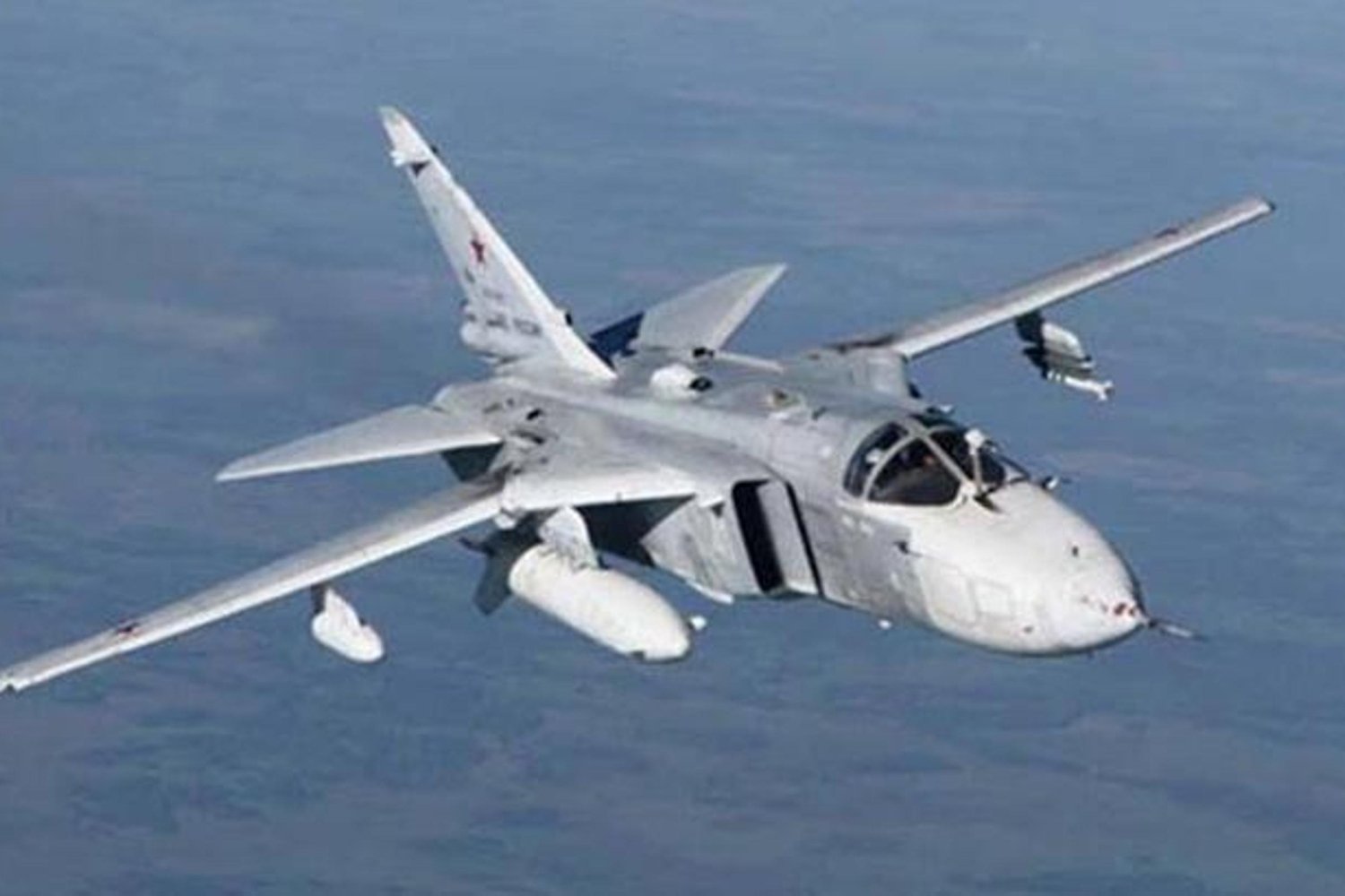 Ukrayna'da Savaş Uçağı Düşüşü: Pilotlar Hayatını Kaybetti