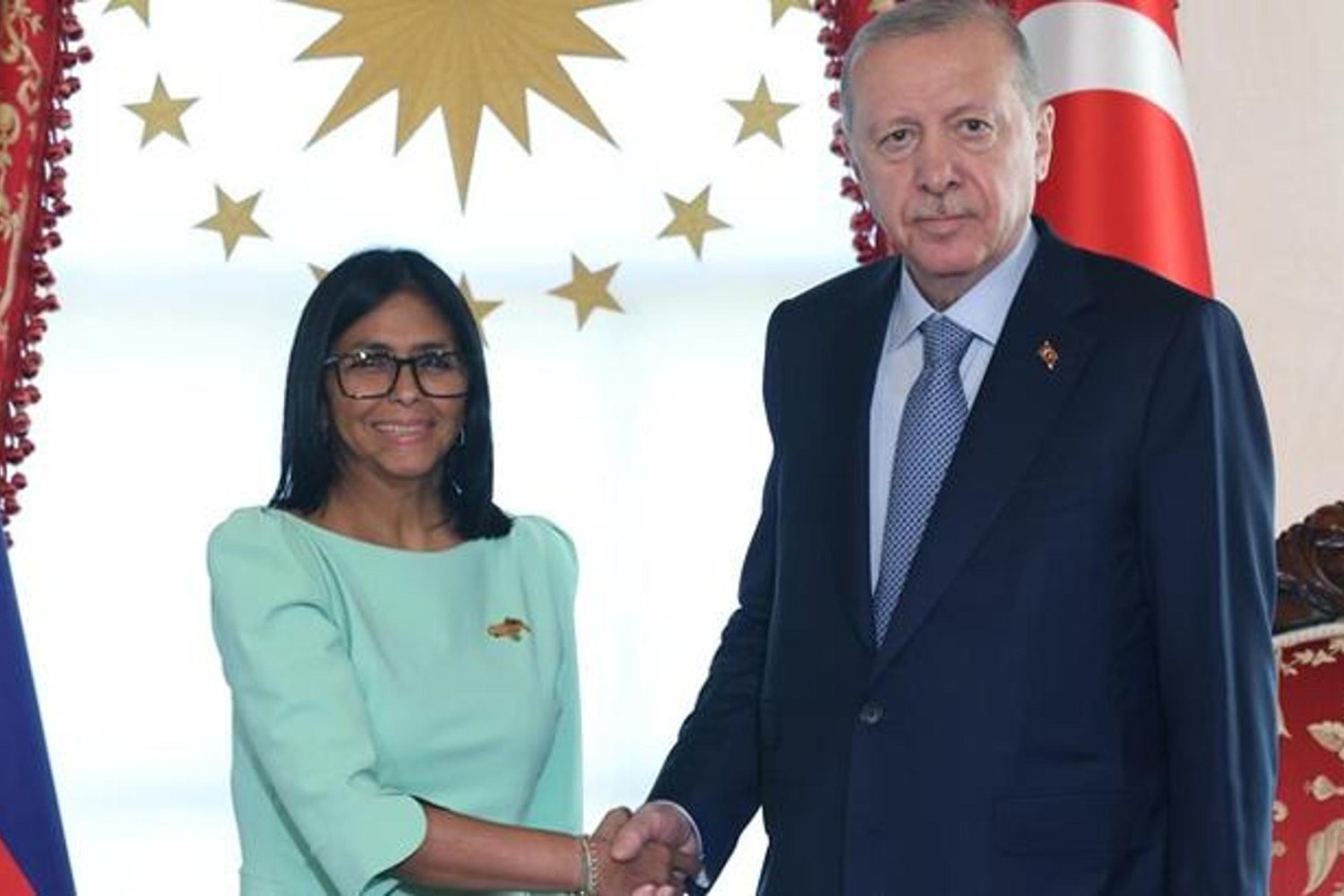Venezuela ve Türkiye Arasındaki İlişkiler Güçleniyor: Erdoğan ve Rodriguez Görüntüleri