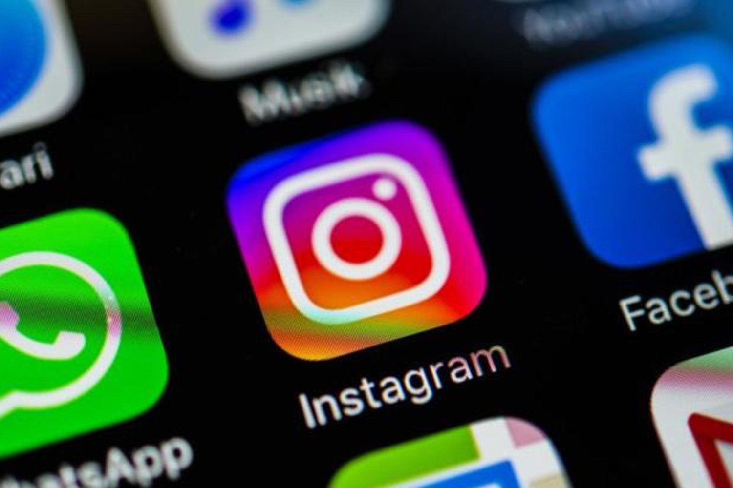 Meta Platformlarında Erişim Sorunu: Facebook ve Instagram Çöktü mü?