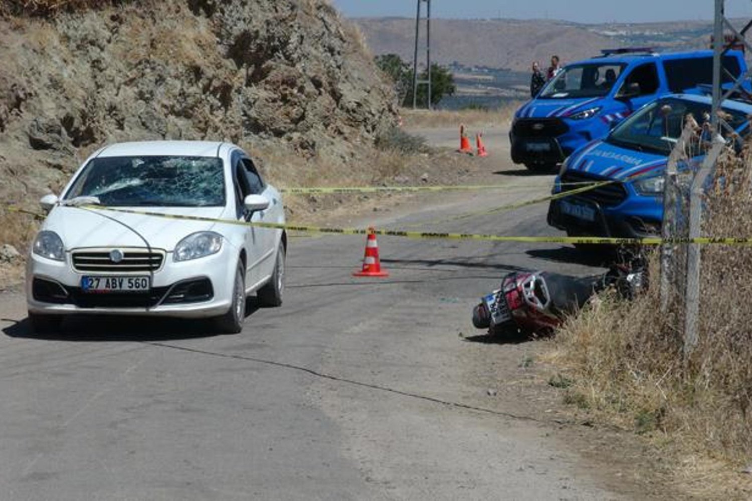 Kilis'te Trafik Krizi Kanlı Bütünlük Getirdi: 1 Ölü, 12 Yaralı